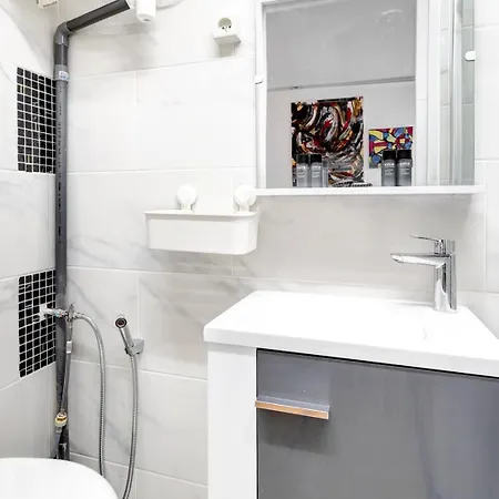 Appartamento Le Clery Perche Sur Les Toits De *